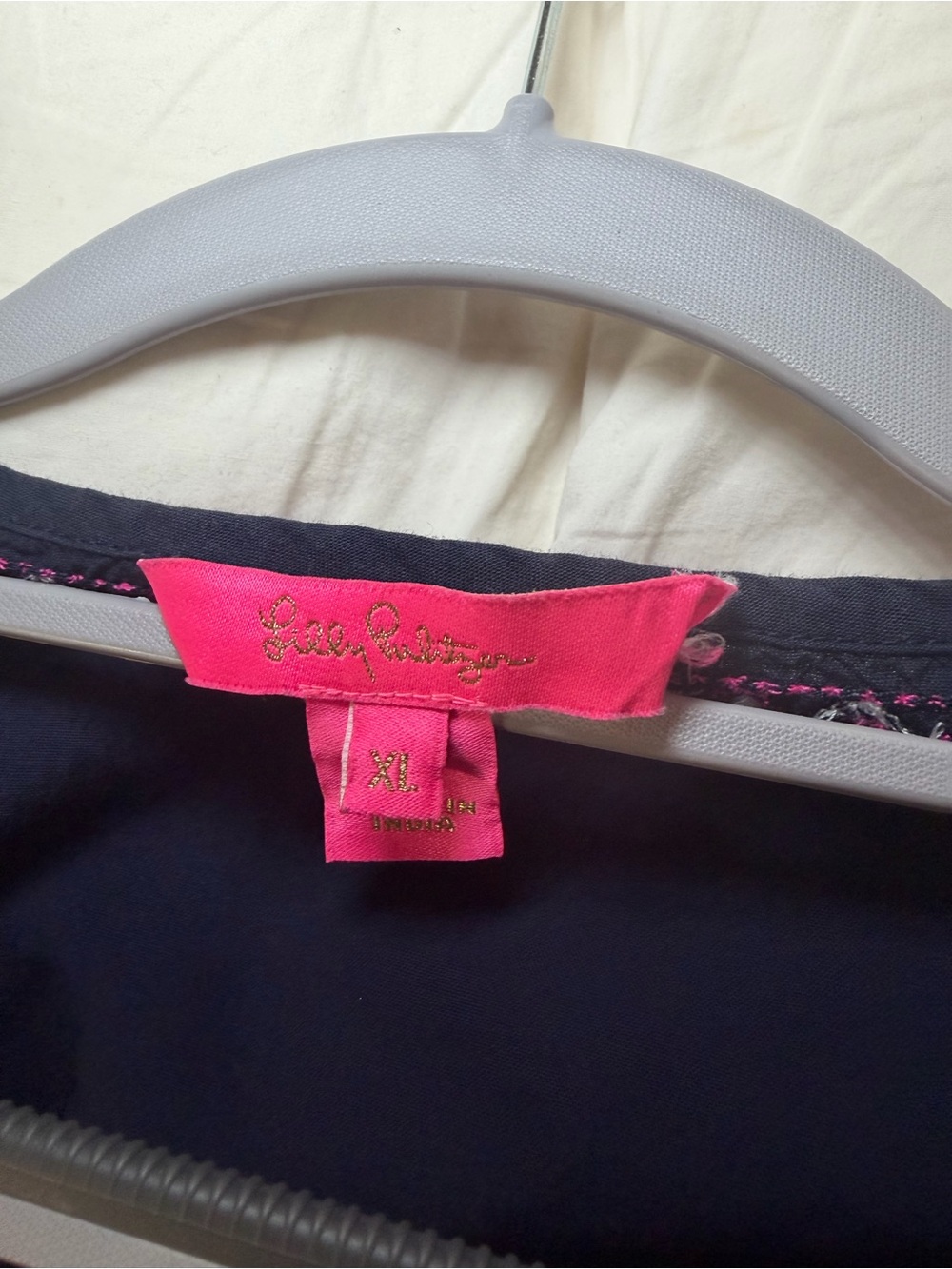 Lilly Pulitzer Navy Embroidered Boho Peasant Top XL - Picture 4 of 6